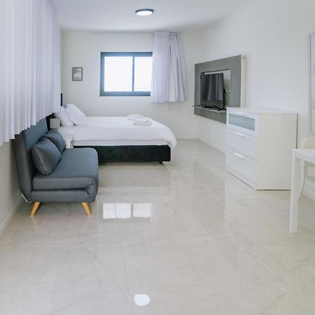 Olala Desert Shades Apartments 尼夫佐哈 外观 照片