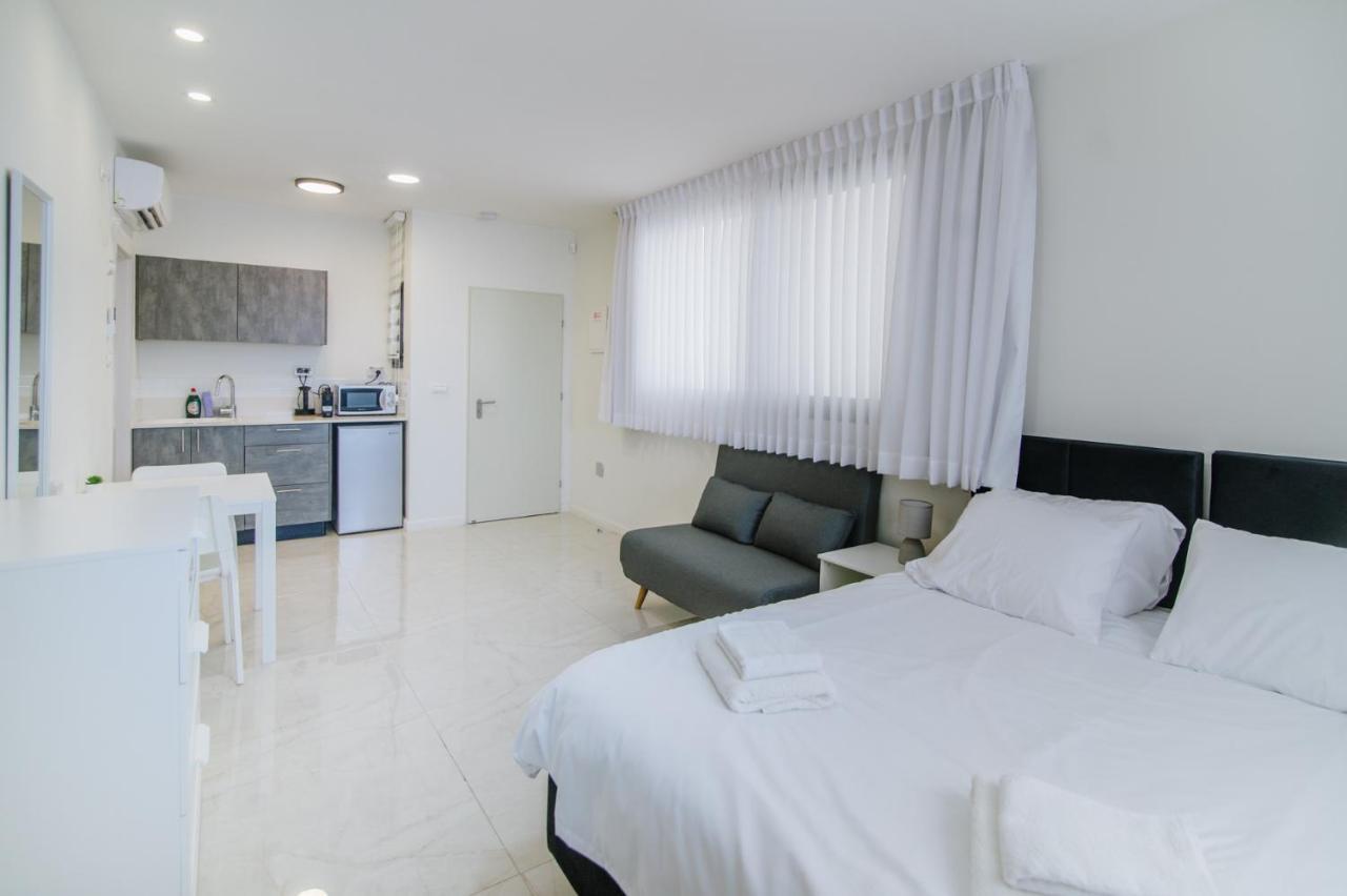 Olala Desert Shades Apartments 尼夫佐哈 外观 照片
