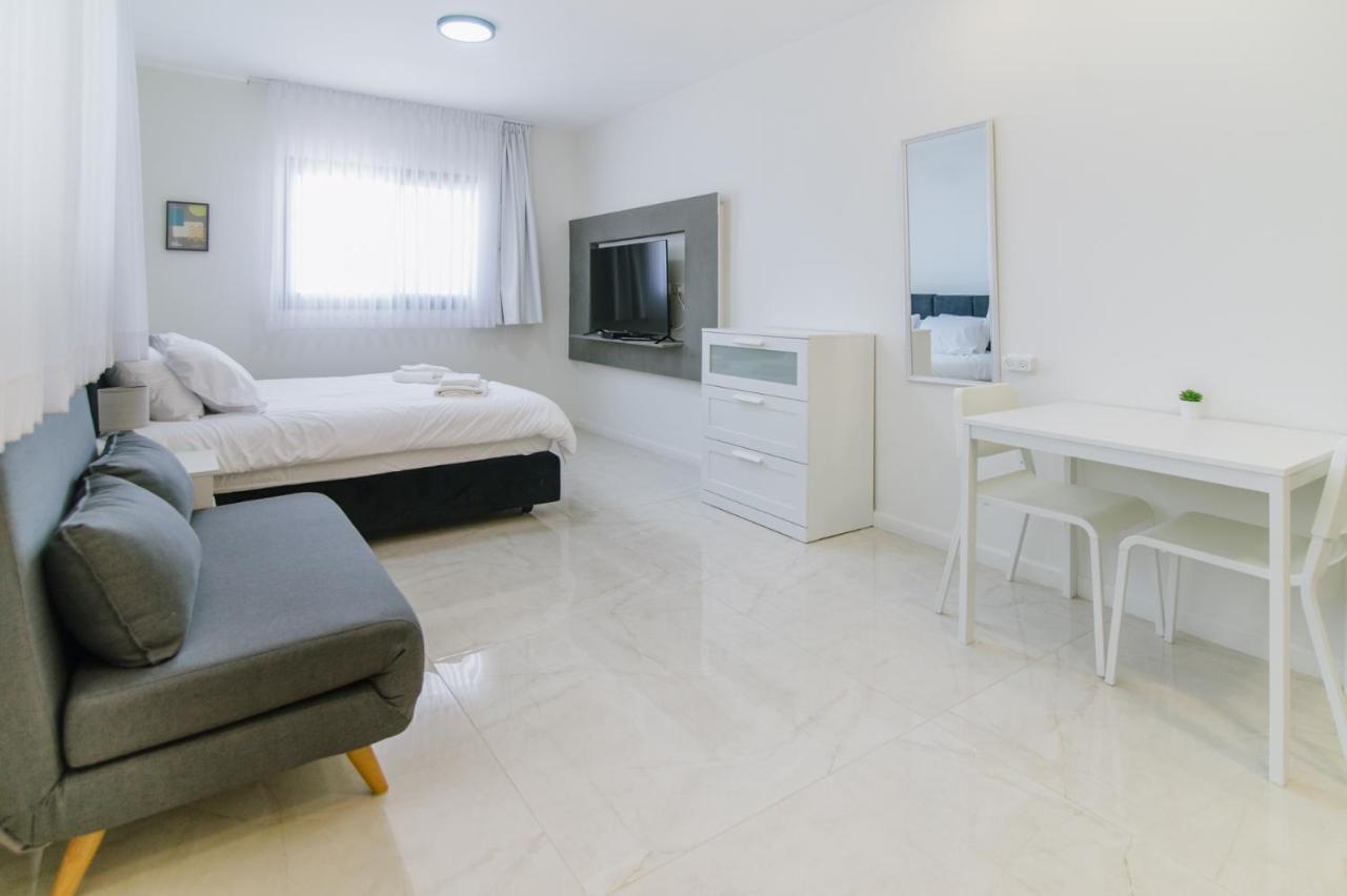 Olala Desert Shades Apartments 尼夫佐哈 外观 照片
