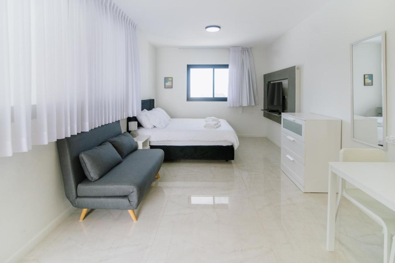 Olala Desert Shades Apartments 尼夫佐哈 外观 照片