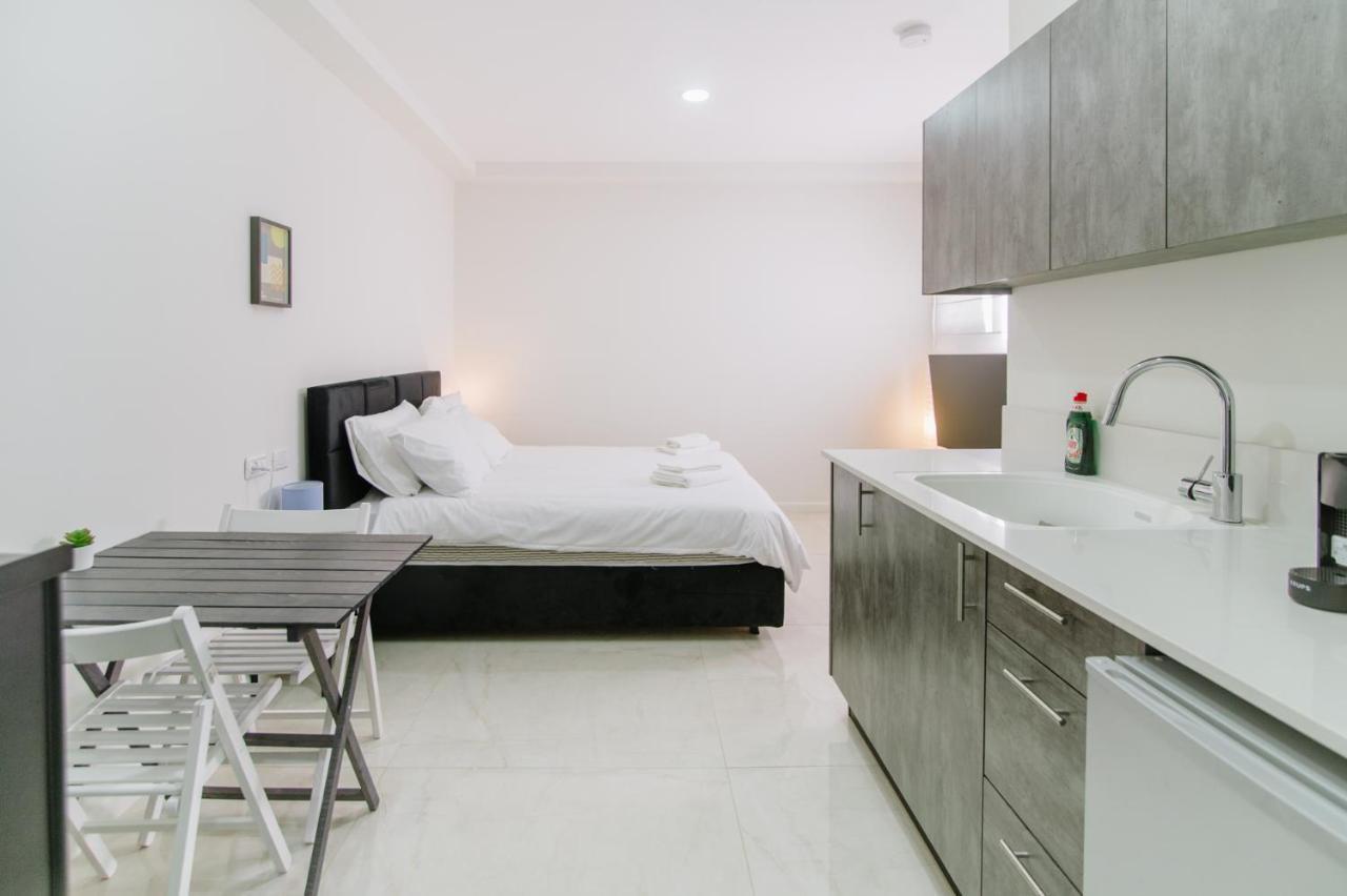 Olala Desert Shades Apartments 尼夫佐哈 外观 照片