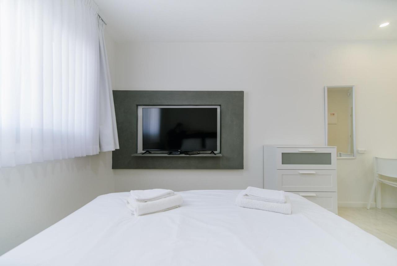 Olala Desert Shades Apartments 尼夫佐哈 外观 照片